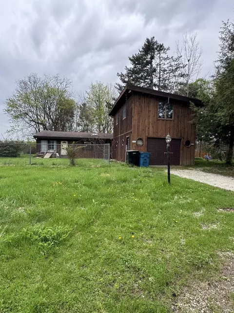 26058 State Road 2 Rd, South Bend, IN 46619