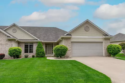 210 River Park Dr, Middlebury, IN 46540