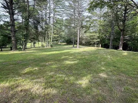 6655 E Gross Rd, Bloomington, IN 47401 photo 2