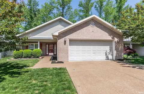 3304 Fawn Hill Dr, Evansville, IN 47711