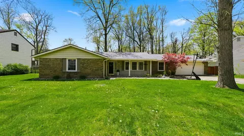 6436 Centerton Dr, Fort Wayne, IN 46815