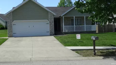 1350 W Adams Hill Cir, Bloomington, IN 47403
