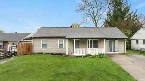 1430 Viking Dr, South Bend, IN 46628