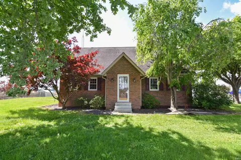 11553 E 150 S, Oakland City, IN 47660