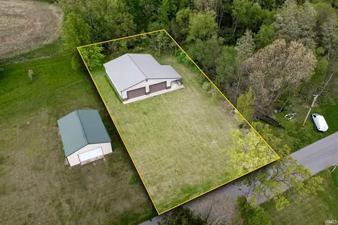 5219 E Quiet Water Ct, Monon, IN 47959
