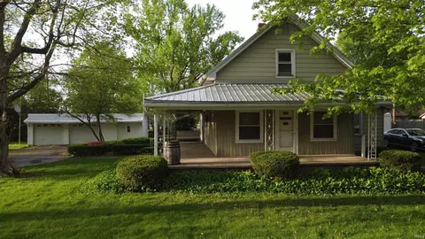 710 E Rochester St, Akron, IN 46910