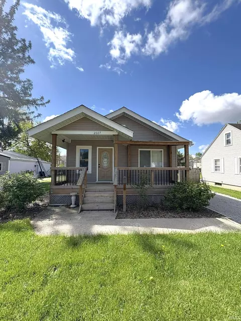 2607 Westward Dr, Fort Wayne, IN 46809