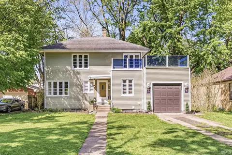 1821 College St, South Bend, IN 46628