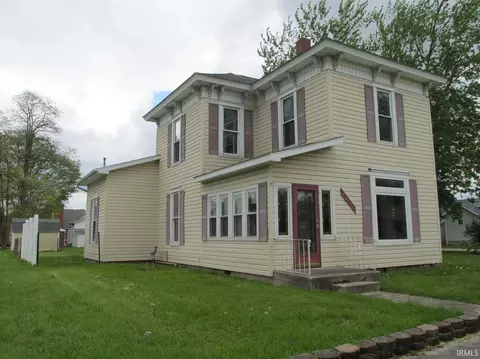 725 N Main St, Warren, IN 46792