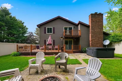 5880 N 170 Rd, Howe, IN 46746