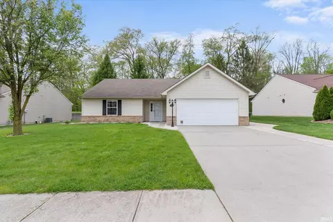8809 Eventer Trl, Fort Wayne, IN 46825