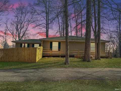 10532 Ten High Dr, Poland, IN 47868