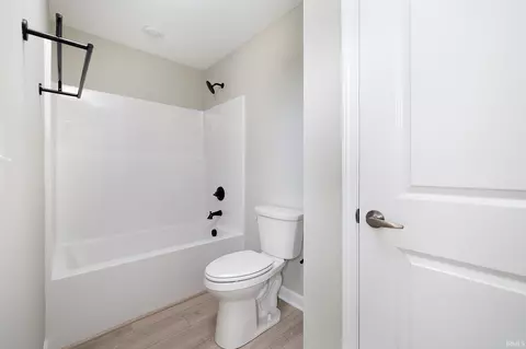 Bath - 5510 S Crop Cir, Bloomington, IN 47403 photo 6 of 6