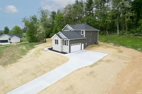 Exterior - 5510 S Crop Cir, Bloomington, IN 47403 photo 3 of 4
