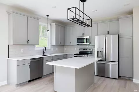 Kitchen - 5510 S Crop Cir, Bloomington, IN 47403 photo 3 of 3