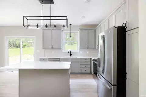 Kitchen - 5510 S Crop Cir, Bloomington, IN 47403 photo 2 of 3