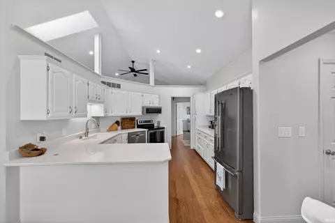 Kitchen - 5118 N Echo Bnd, Bloomington, IN 47404 photo 1 of 4
