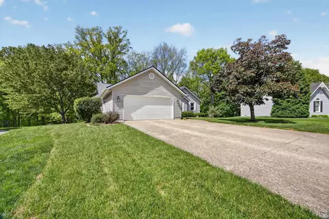Exterior - 5118 N Echo Bnd, Bloomington, IN 47404 photo 3 of 4