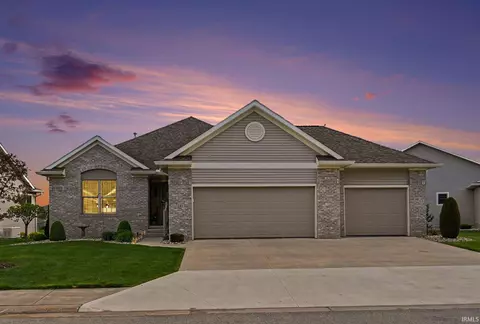 242 River Park Dr, Middlebury, IN 46540