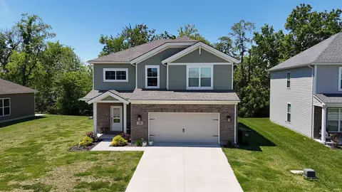 1392 N Hunters Crossing Cir, Huntingburg, IN 47542