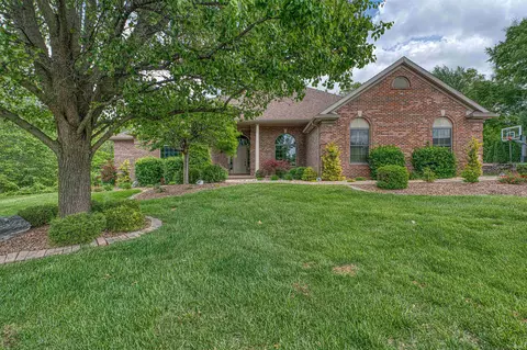 277 Bluestem Ct, Boonville, IN 47601