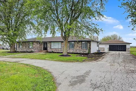 2612 E Michigantown Rd, Frankfort, IN 46041