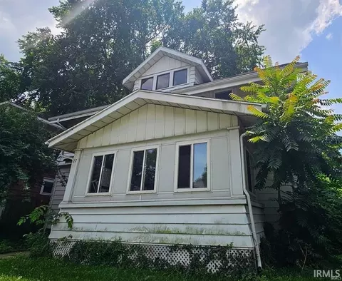 27 W Orchard Pl, Muncie, IN 47305