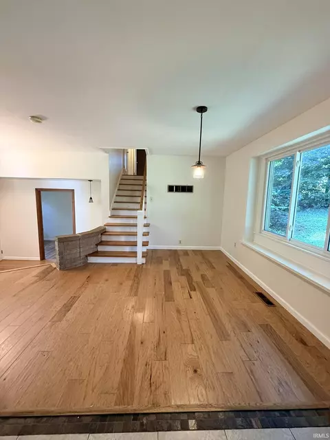 Living - 1310 E Prairie Dr, Bloomington, IN 47408 photo 5 of 7