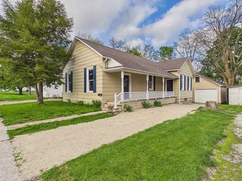 1615 Canfield St, Huntington, IN 46750