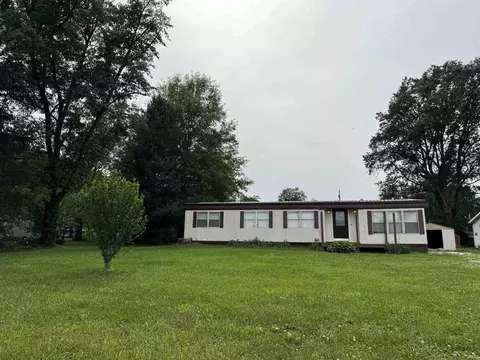 299 S Mathers St, Orleans, IN 47452
