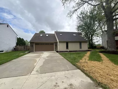 6823 Laurelwood Cv, Fort Wayne, IN 46835