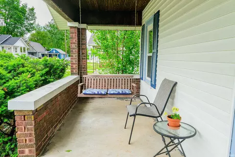 Exterior - 306 E Hillside Dr, Bloomington, IN 47401 photo 5 of 11