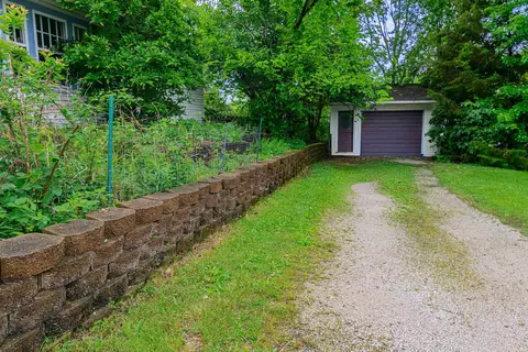 Exterior - 306 E Hillside Dr, Bloomington, IN 47401 photo 11 of 11