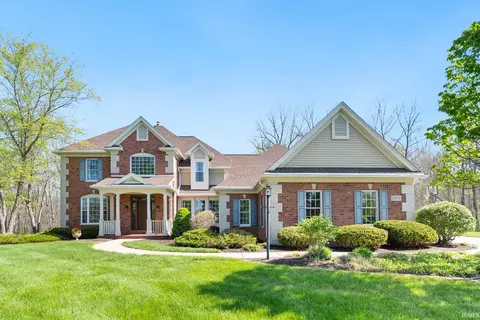 10210 Snowy Owl Ln, Roanoke, IN 46783