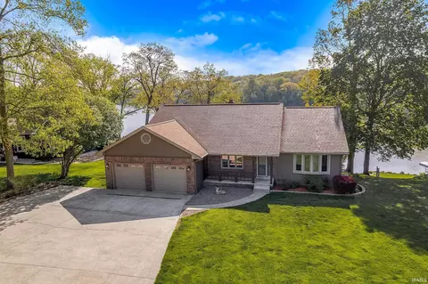 618 Beechwood Dr, Monticello, IN 47960