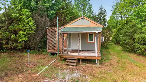 588 Easy St, Mitchell, IN 47446
