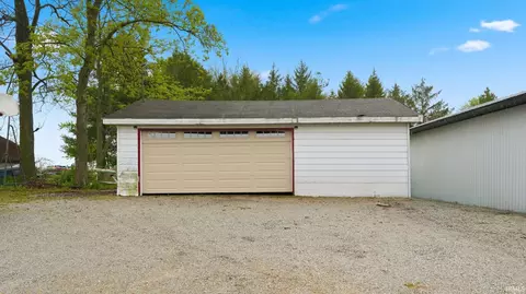 ** E Harrold Road, Churubusco, IN 46723
