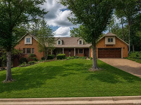10348 Oglesby Dr, Evansville, IN 47720
