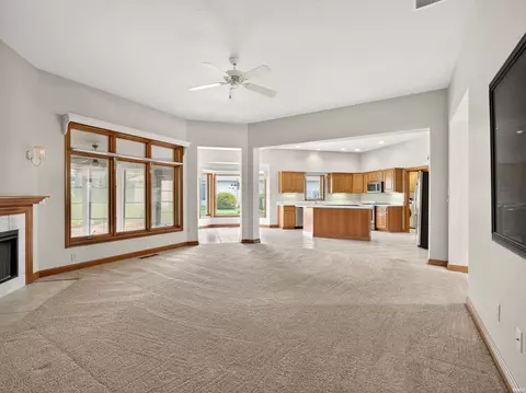 Living - 1908 Bent Tree Ct, Auburn, IN 46706 photo 5 of 5