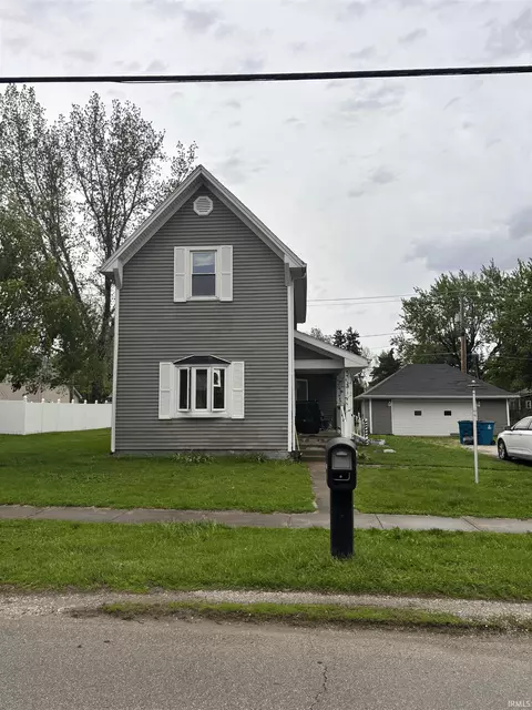 414 W Washington St, Fairmount, IN 46928