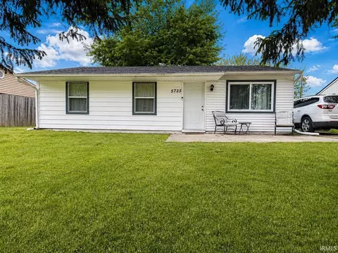 5725 Council Ring Blvd, Kokomo, IN 46902