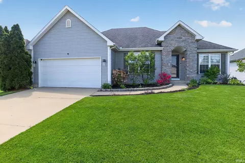 507 Cloudmont Dr, Osceola, IN 46561