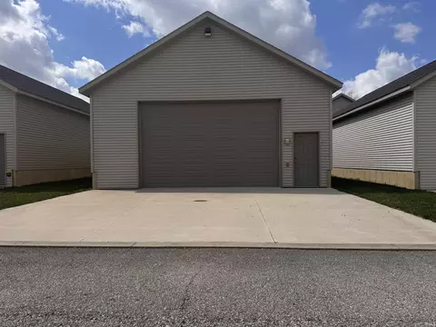 2385 W Orland Rd, Angola, IN 46703