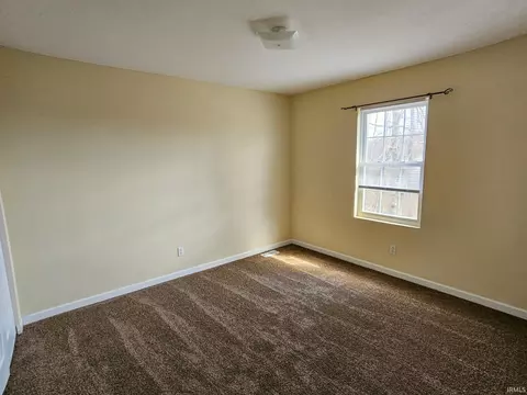 Bedroom - 3987 S Cramer Cir, Bloomington, IN 47403 photo 2 of 3