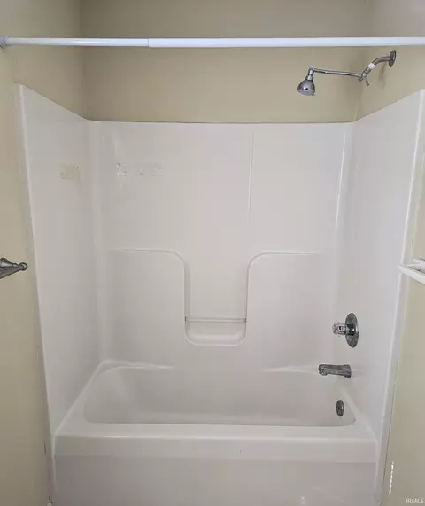 Bath - 3987 S Cramer Cir, Bloomington, IN 47403 photo 5 of 5