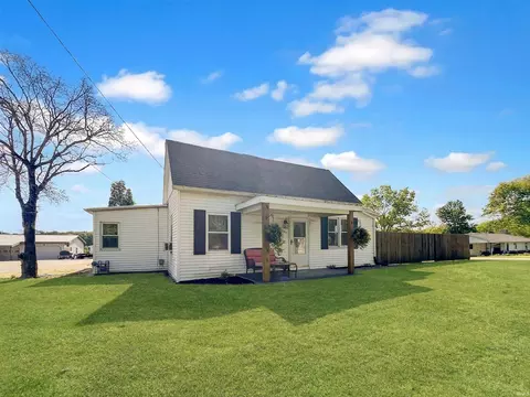 704 S Main St, Chrisney, IN 47611