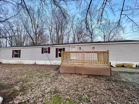 8594 S Yellow View Ln, Claypool, IN 46510