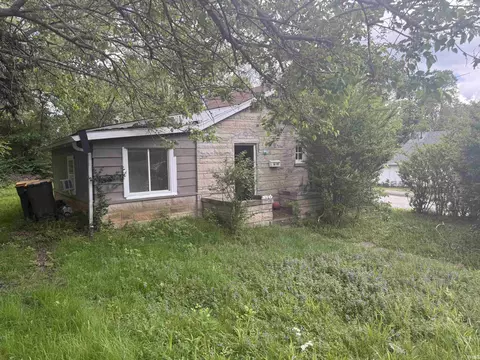 619 N Monroe St, Bloomington, IN 47404