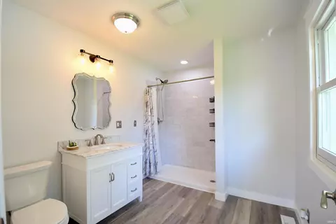 Bath - 906 Hall Ave, Oolitic, IN 47451 photo 1 of 2