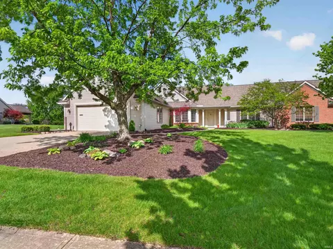 2832 Cunningham Dr, Fort Wayne, IN 46804